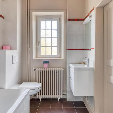 Pet Friendly In Baron-sur-Odon